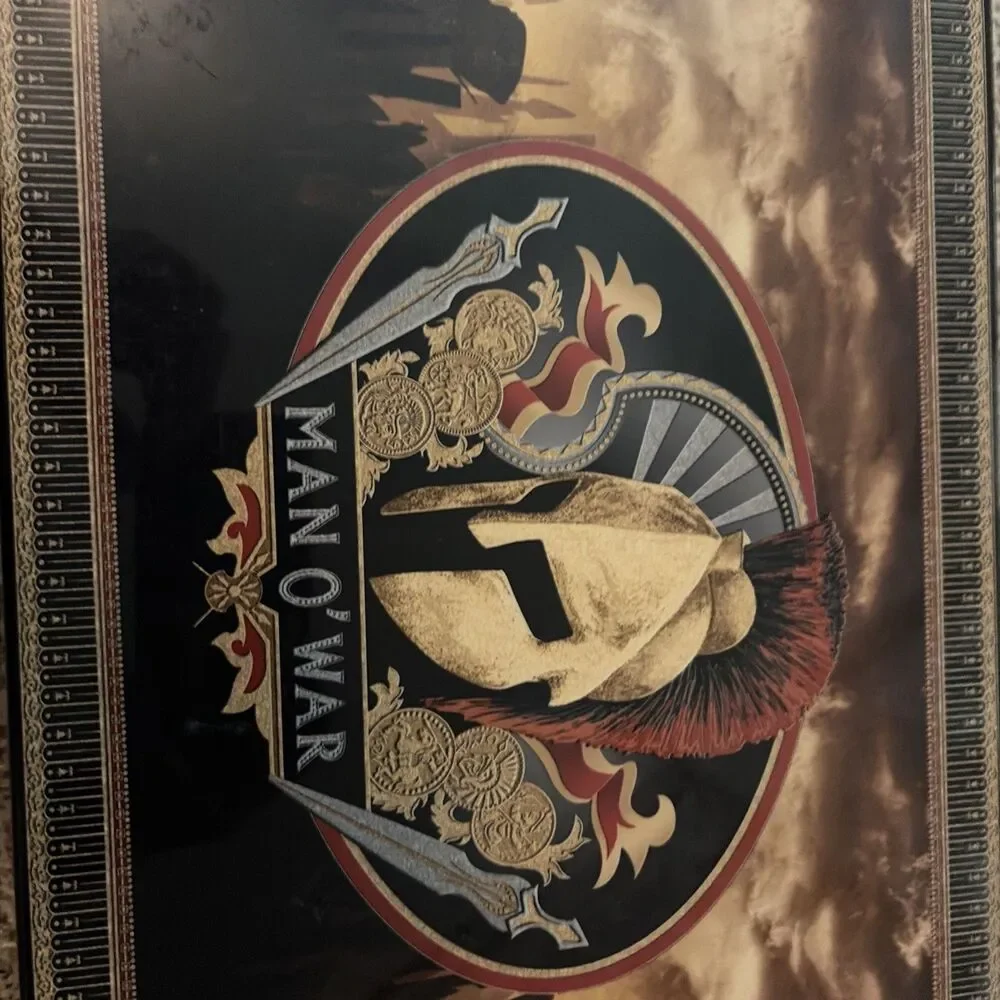 Man O War Large Humidor Spartan Battle Scene Laqured Wood Finish 100 Capacity
